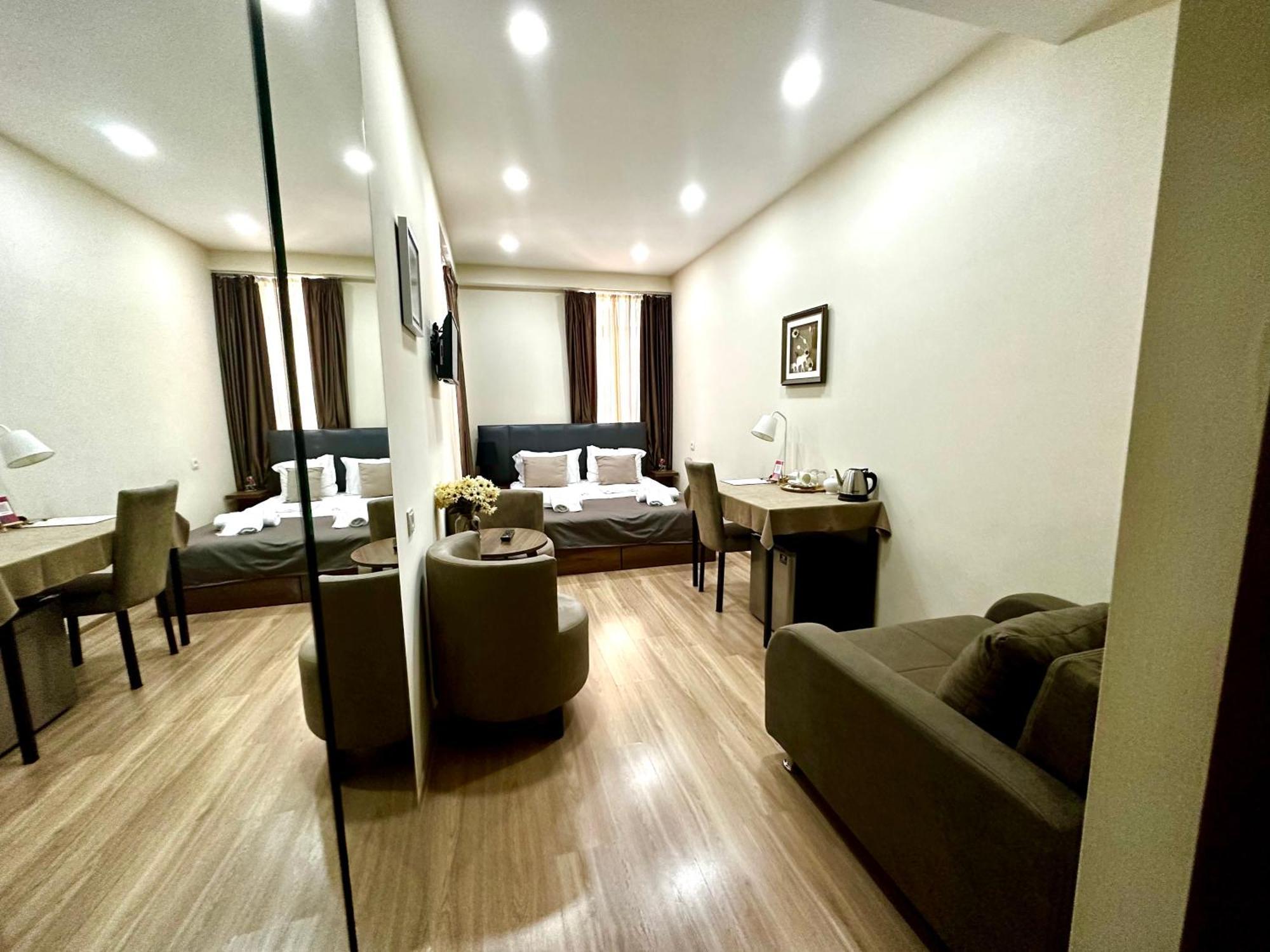 فندق Terrace Tbilisi Center المظهر الخارجي الصورة